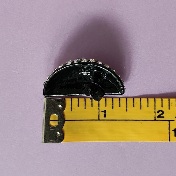 New Anthropologie Crystal Post Earrings Black Tone - Picture 9 of 9
